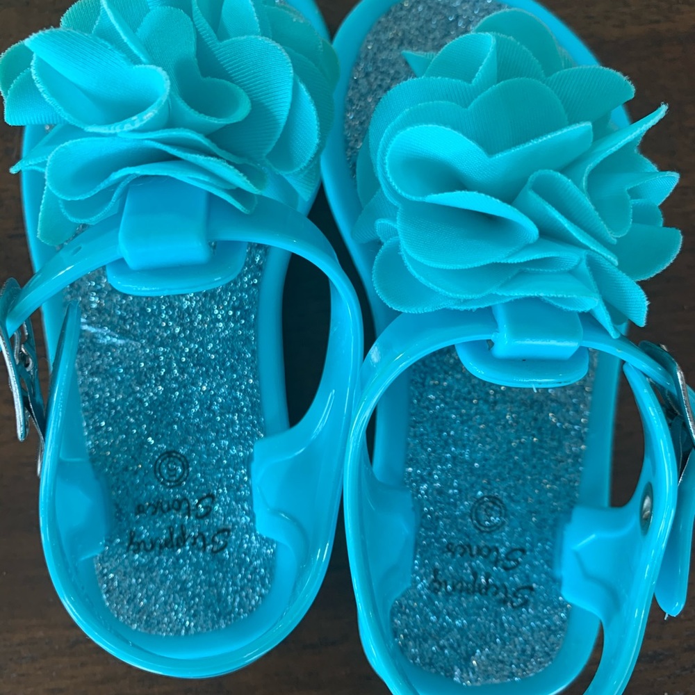 Sandals - Picture 3 of 3